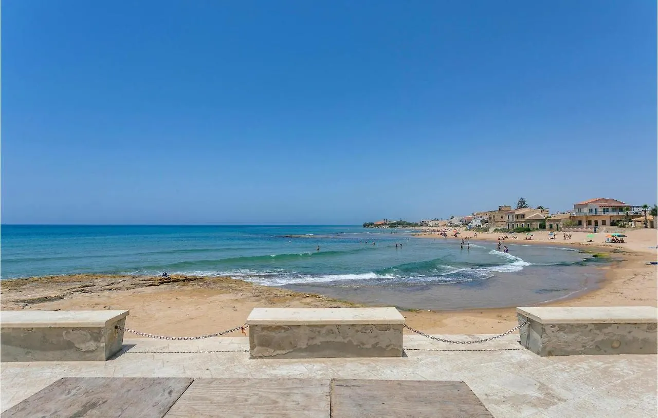 Nice Home In Santa Croce Camerina With Wifi Италия